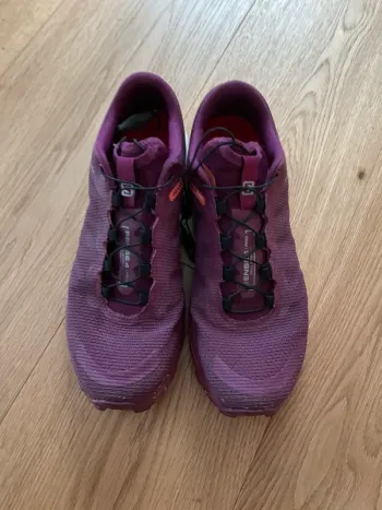 Used Salomon Sense 4 Pro Running Shoes