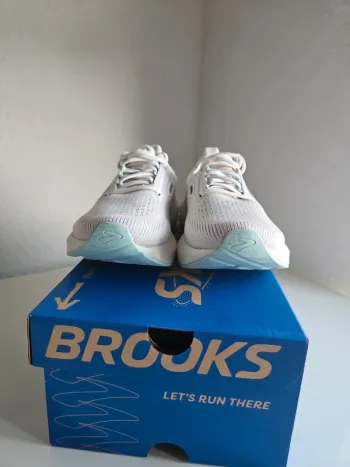 Tweedehands Brooks Laufschuhe 38.5 bike — afbeelding 4 van 10