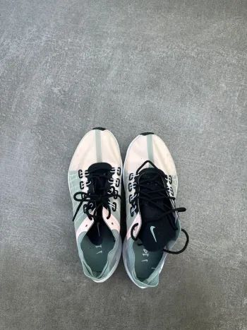 Used Nike Running shoes bike — image 5 of 16