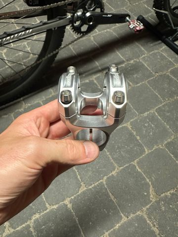 Použité Hope Gravity Stem 2026 bike — obrázek 5 z 6