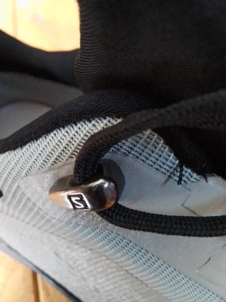 Used Salomon Cross Over Gore-Tex bike — image 15 of 15