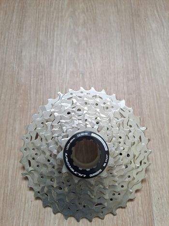 Gebrauchtes Shimano Ultegra CS-R8100-12 Cassette Drivetrain & Pedals