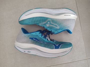 Mizuno Wave Rebellion Flash 2 Running Shoes usato