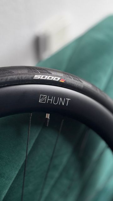 Used Hunt Aero Wheelset 2024 bike — image 6 of 6