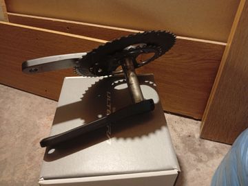 Brugt Shimano Ultegra 12v 52/36 2024 Drivetrain & Pedals