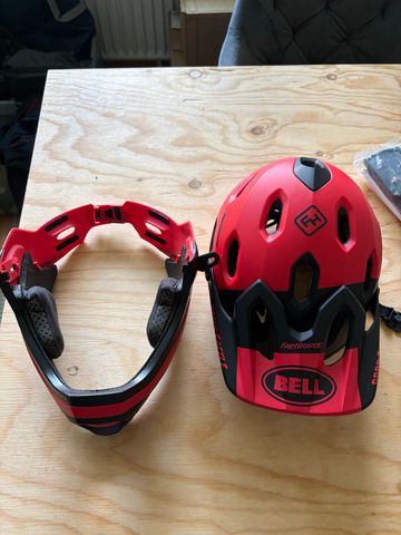 Used Bell Super DH Helmet bike — image 3 of 7
