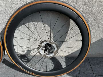 Tweedehands Shimano RS710 C46 Wheels 2025 bike — afbeelding 2 van 4