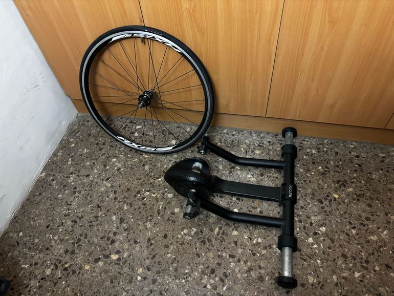 Použité Bkool Rodillo bike — obrázek 7 z 7