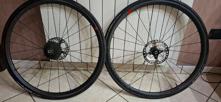 Gebrauchtes Fulcrum speed 25db 2025 bike — Bild 2 von 5