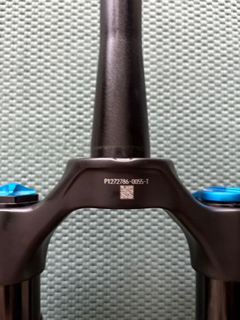 Fox 38 Performance Fork 2027 bike d'occasion — image 2 sur 4