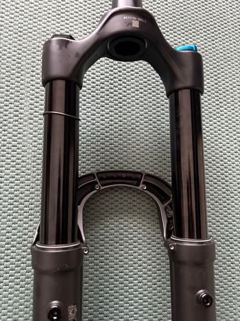 Fox 38 Performance Fork 2027 bike d'occasion — image 3 sur 4