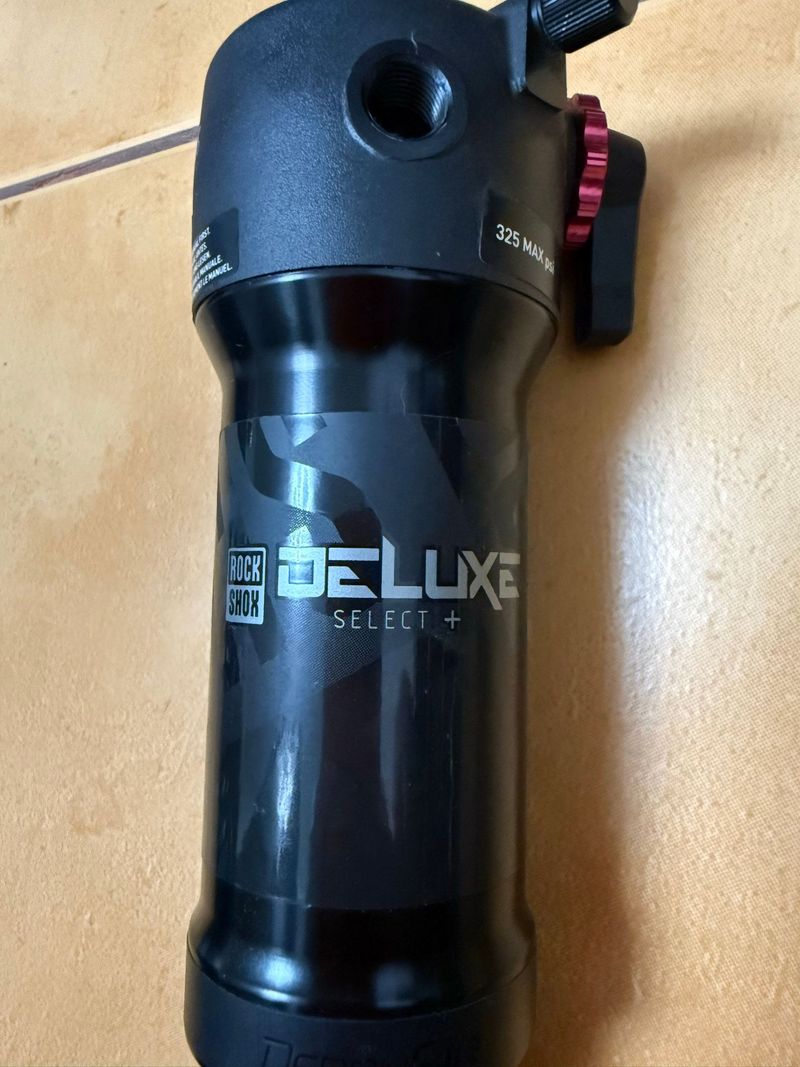 RockShox Deluxe Select+ Rear Suspension d'occasion