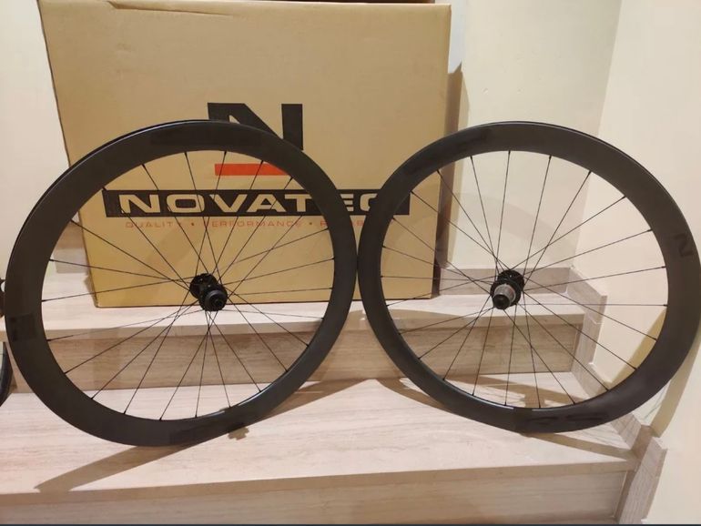 Brugt Novatec R5 Pro Team CL bike — billede 1 af 4