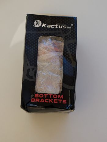 Käytetty Kactus PF30A Cerámico Bottom Bracket Drivetrain & Pedals