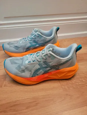 Used Orange Novablast 5 Running Shoes