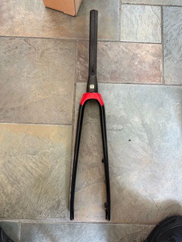 Used Trek Emonda Fork bike — image 2 of 8