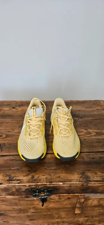 Used Scarpa Trail 5 Running Shoes