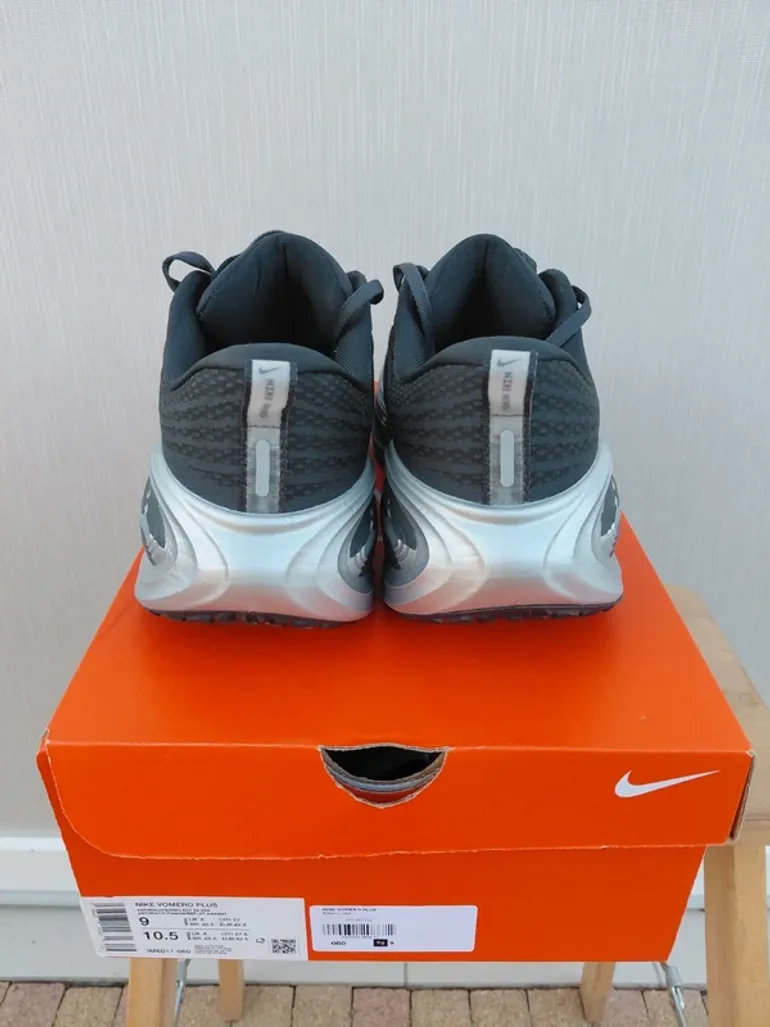 Tweedehands Nike Vomero Plus bike — afbeelding 3 van 6