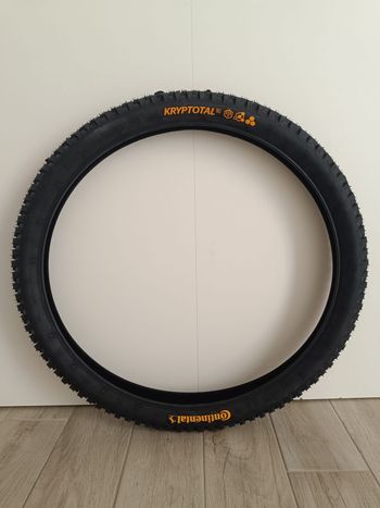 Gebrauchtes Continental Kryptotal-RE DH Soft Tyres & Tubes