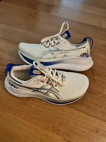 Gebrauchtes Asics GEL NIMBUS 28 PARIS bike — Bild 2 von 6