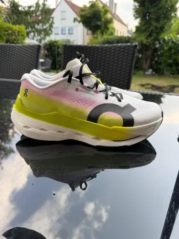Tweedehands On Running Cloudboom Max Running Shoes