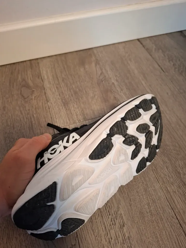 Used Hoka Clifton 10 bike — image 7 of 7