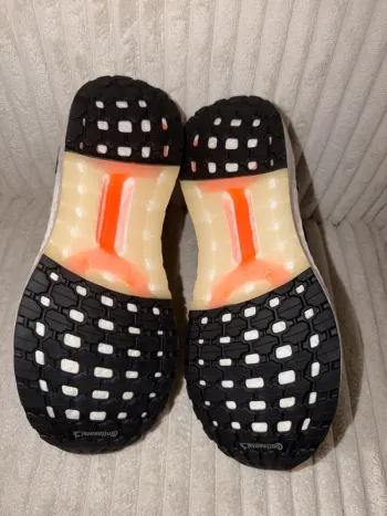 Used Adidas Ultraboost bike — image 7 of 14