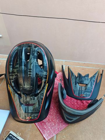 Used Giro Switchblade MIPS Helmet 2024 bike — image 5 of 5