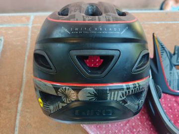 Used Giro Switchblade MIPS Helmet 2024 bike — image 3 of 5