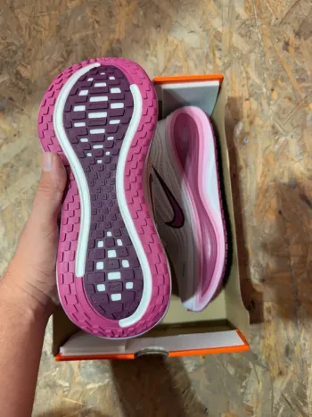 Used Nike Vomero Plus bike — image 5 of 9