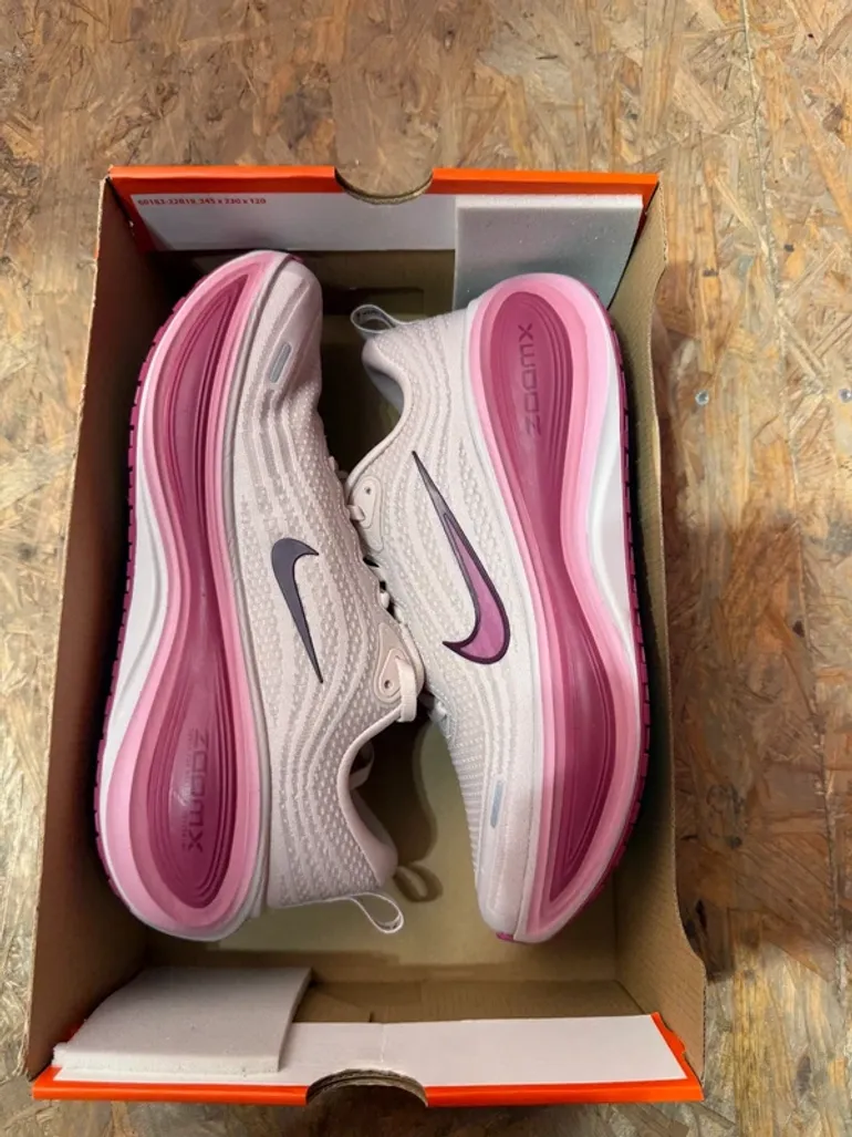 Used Nike Vomero Plus bike — image 2 of 9