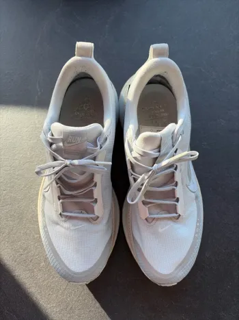 Used Nike Vomero 18 GTX Running Shoes