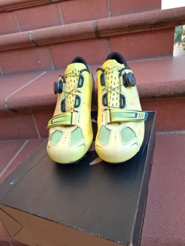 Used Bontrager cycling shoes size 42 Cycling Shoes