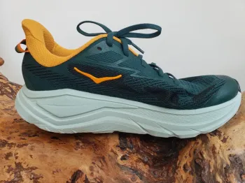 Used Hoka Challenger 8 bike — image 11 of 15