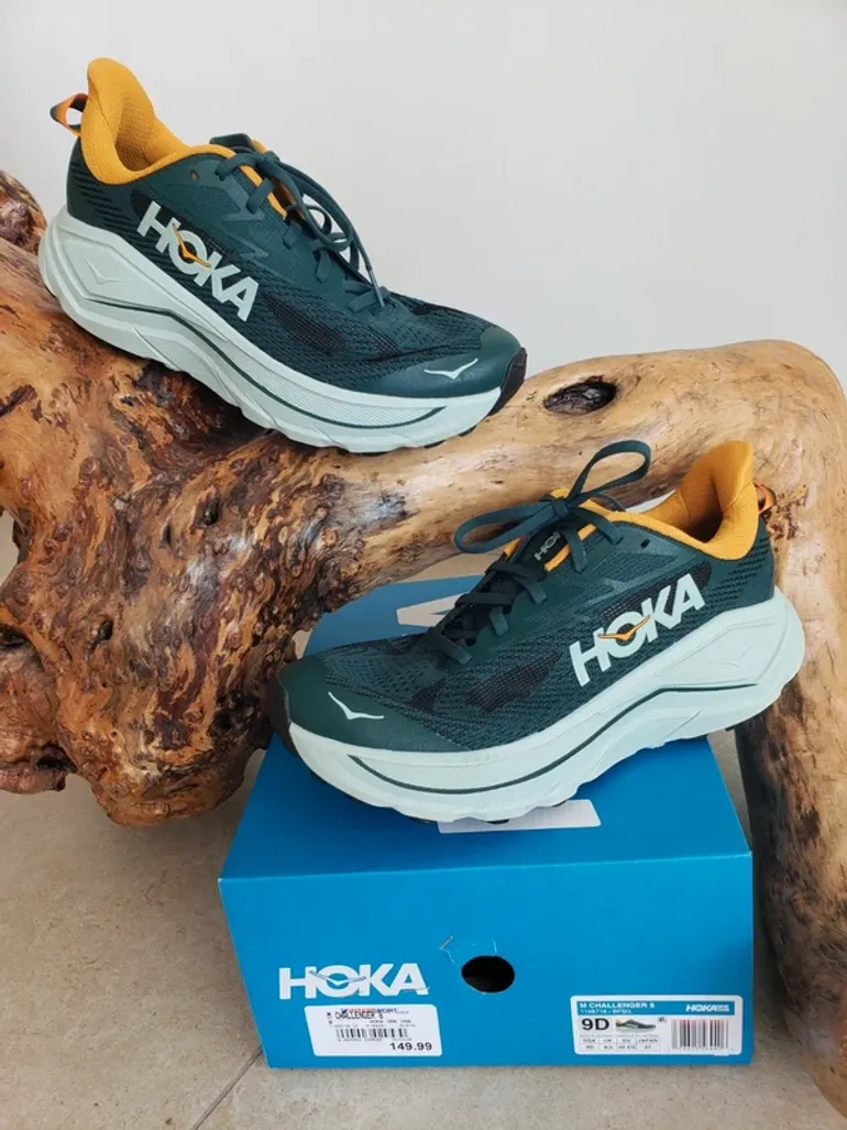 Used Hoka Challenger 8 bike — image 3 of 15