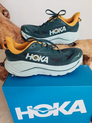 Used Hoka Challenger 8 bike — image 4 of 15