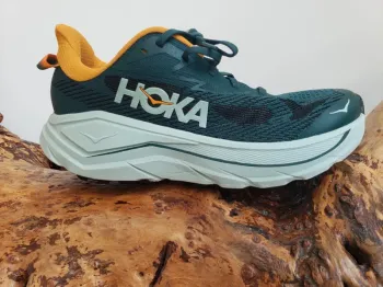 Used Hoka Challenger 8 bike — image 2 of 15