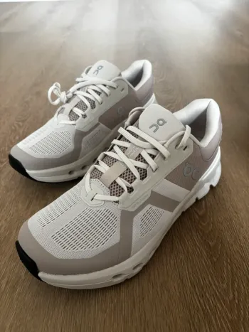 Used On Running Sportschoenen bike — image 6 of 6