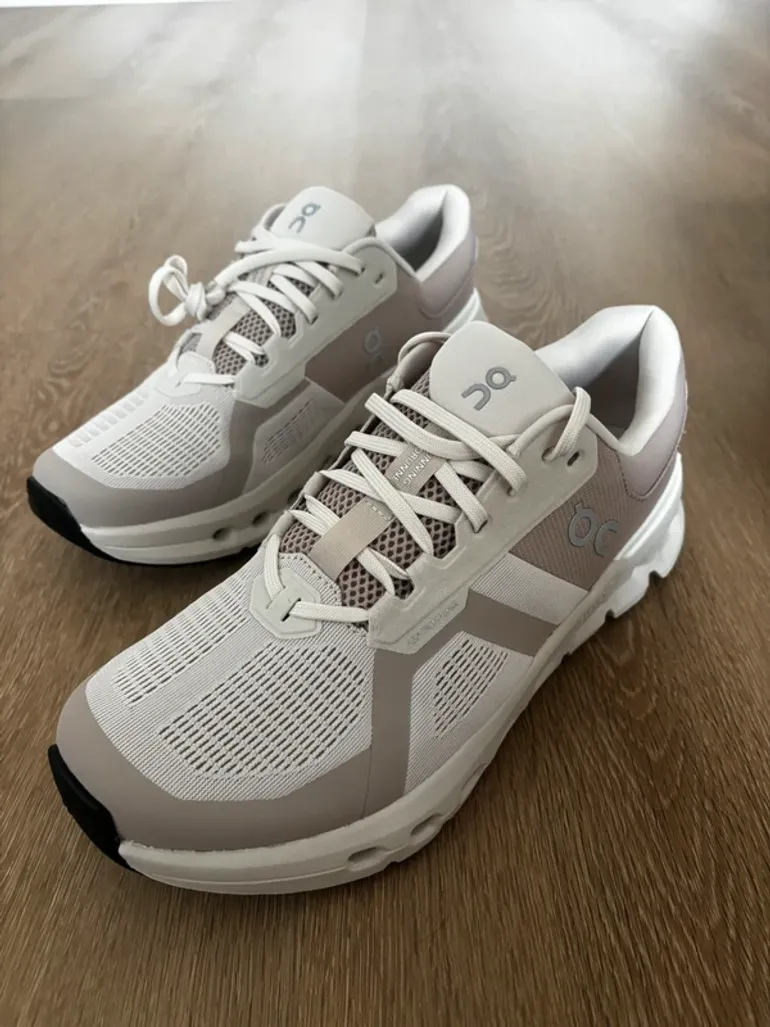 Used On Running Sportschoenen bike — image 6 of 6