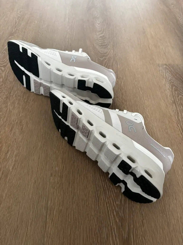 Used On Running Sportschoenen bike — image 4 of 6