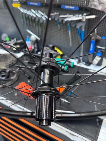 Brugt Dt Swiss Wheels 2023 bike — billede 4 af 10