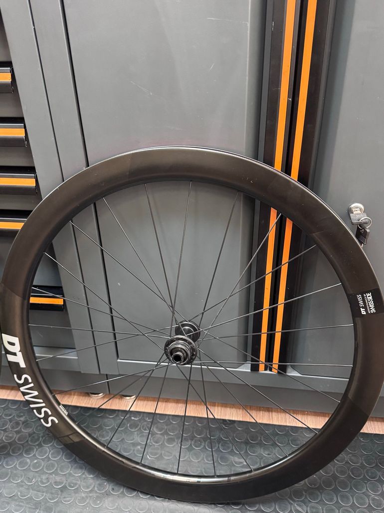 Brugt Dt Swiss Wheels 2023 bike — billede 10 af 10