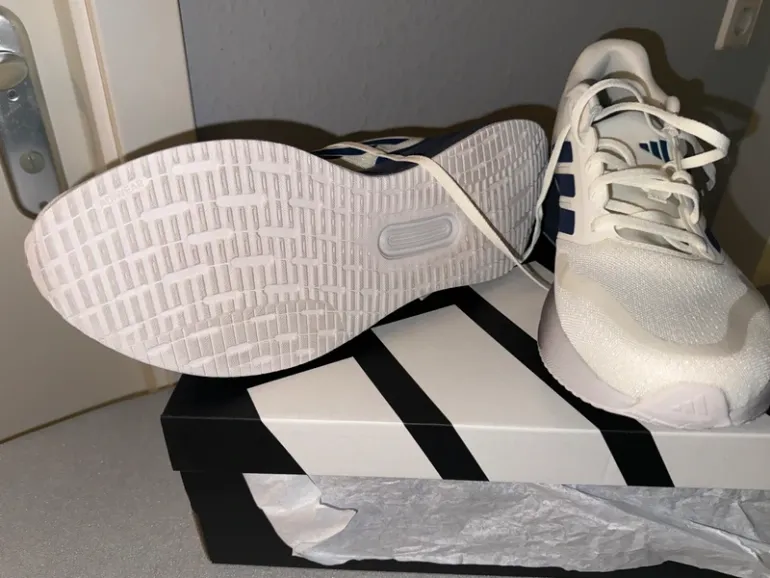 Used Adidas Runfalcon 5 bike — image 6 of 6