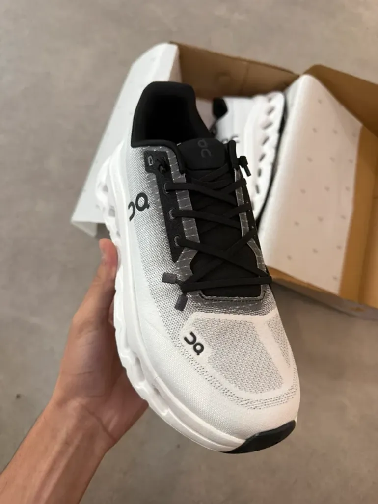 Gebrauchtes On Running On Shoes bike — Bild 2 von 10