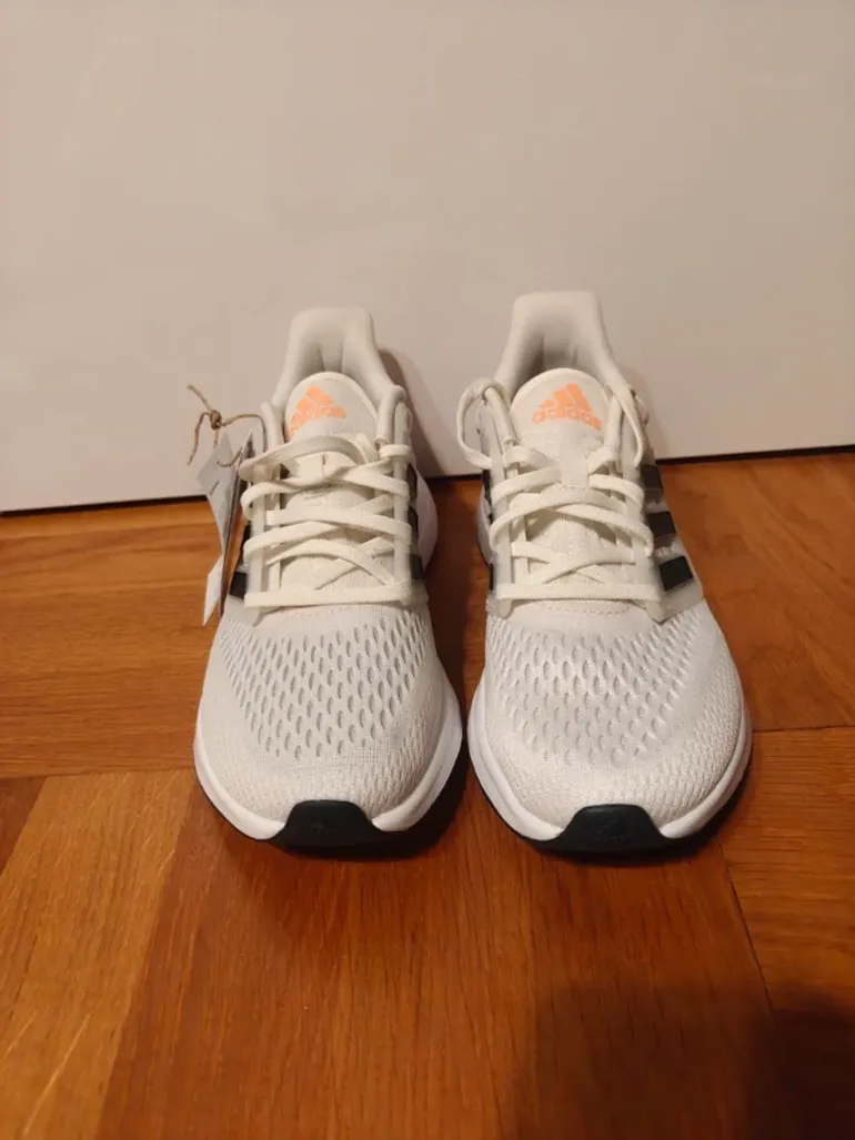 Used Adidas EQ21 Run bike — image 3 of 10