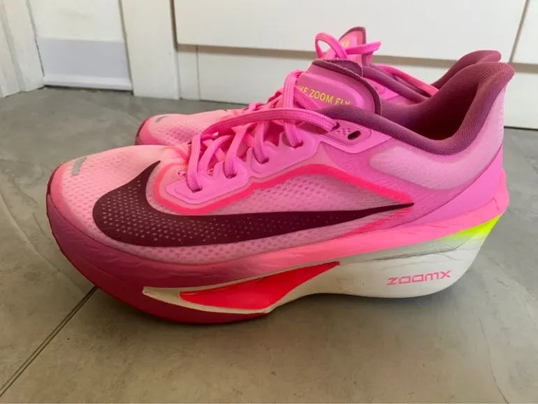 Used Nike Zoom Fly 6 bike — image 2 of 7