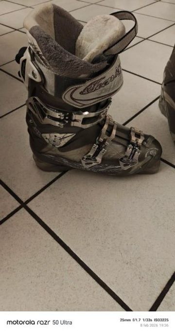 Použité Tecnica Botas de esquí talla 26.5 Skiing & Skitouring