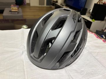 Used Lazer Strada Kineticore 2025 bike — image 3 of 4