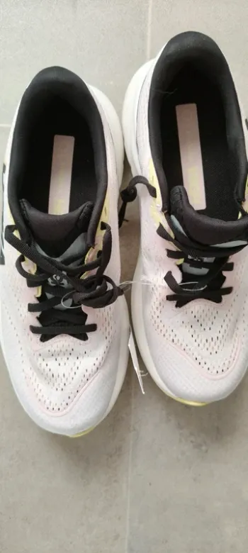 Used Hoka Ricon 4 bike — image 2 of 4