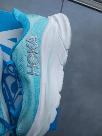 Hoka Clifton 10 bike d'occasion — image 9 sur 9